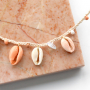 Met schelp kralen kun je nu zelf deze zomerse sieraden maken: 