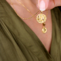 Deze sieraden kun je eenvoudig zelf maken met de populaire horoscoop bedels:
