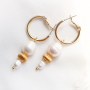 Met zoetwaterparels kun je deze haaraccessoires en oorbellen maken:
