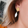 Met zoetwaterparels kun je deze haaraccessoires en oorbellen maken: