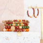 Deze trendy sieraden kun je maken met de nieuwste acryl kralen: 