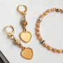 Benieuwd hoe je stijlvolle sieraden maakt met natuursteen kralen? Bekijk dan deze inspiratie: 