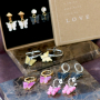 Get inspired! Resin vlinder bedels