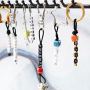 Deze sieraden en accessoires maak je met de nieuwste acryl letterkralen en keramiek kralen: 