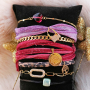 Deze sieraden kun je maken met jasseron, acryl letterkralen, C.U.S lint en diverse kralen en bedels: