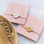 Bekijk de inspiratie voor het cre&euml;ren van mooie geschenken met het nieuwe Girls Support Girls assortiment 