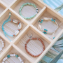 Heren en dames armbanden maken met houten kralen 