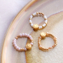 Ontwerp classy sieraden met yin-yang bedels en smiley kralen 