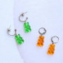 Vrolijke sieraden ontwerpen met gummy bear hanger