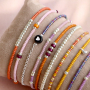 Maak minimalistische armbanden met deze kleine rocailles 