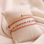 Get creative en ontwerp nieuwe sieraden met trendy koord gevlochten