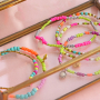 Get creative en ontwerp je eigen zomerse sieraden