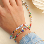 Zo ontwerp je armbanden met macram&eacute; draad