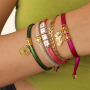 Zo ontwerp je de mooiste armbanden met elastisch lint