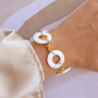 Get creative met schelp kralen en bedels voor zomerse sieraden 