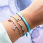 Zo ontwerp armbanden en kettingen met initial bedels