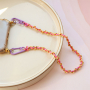 Zo ontwerp je trendy sieraden met gekleurde onderdelen