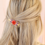 Trendy droogbloem armbanden met bijpassende haarclips