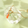 Zo verwerk je Mano fico hangers van resin in je sieraden