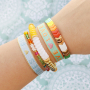 Inspiratie voor armbanden met acryl kralen, facet kralen en lint met tekst