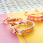 Zo presenteer je hippe armbanden en enkelbandjes