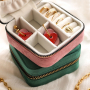 Handige compacte sieraden reisetui en reisdoosje