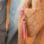 Cre&euml;er unieke armbandjes, sleutelhangers en cadeaus met tekstlint