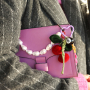 Ontwerp opvallende accessoires met statement hangers