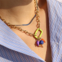 Maak trendy sieraden met gekleurde sleutelhanger onderdelen