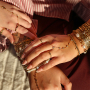 Trendy handkettingen voor je collectie
