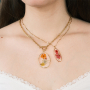 Klassieke sieraden maken met bedels met gedroogde bloemetjes
